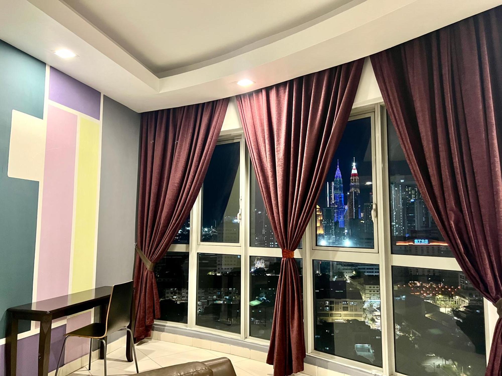 Regalia Suites 424 Kuala Lumpur Exterior photo