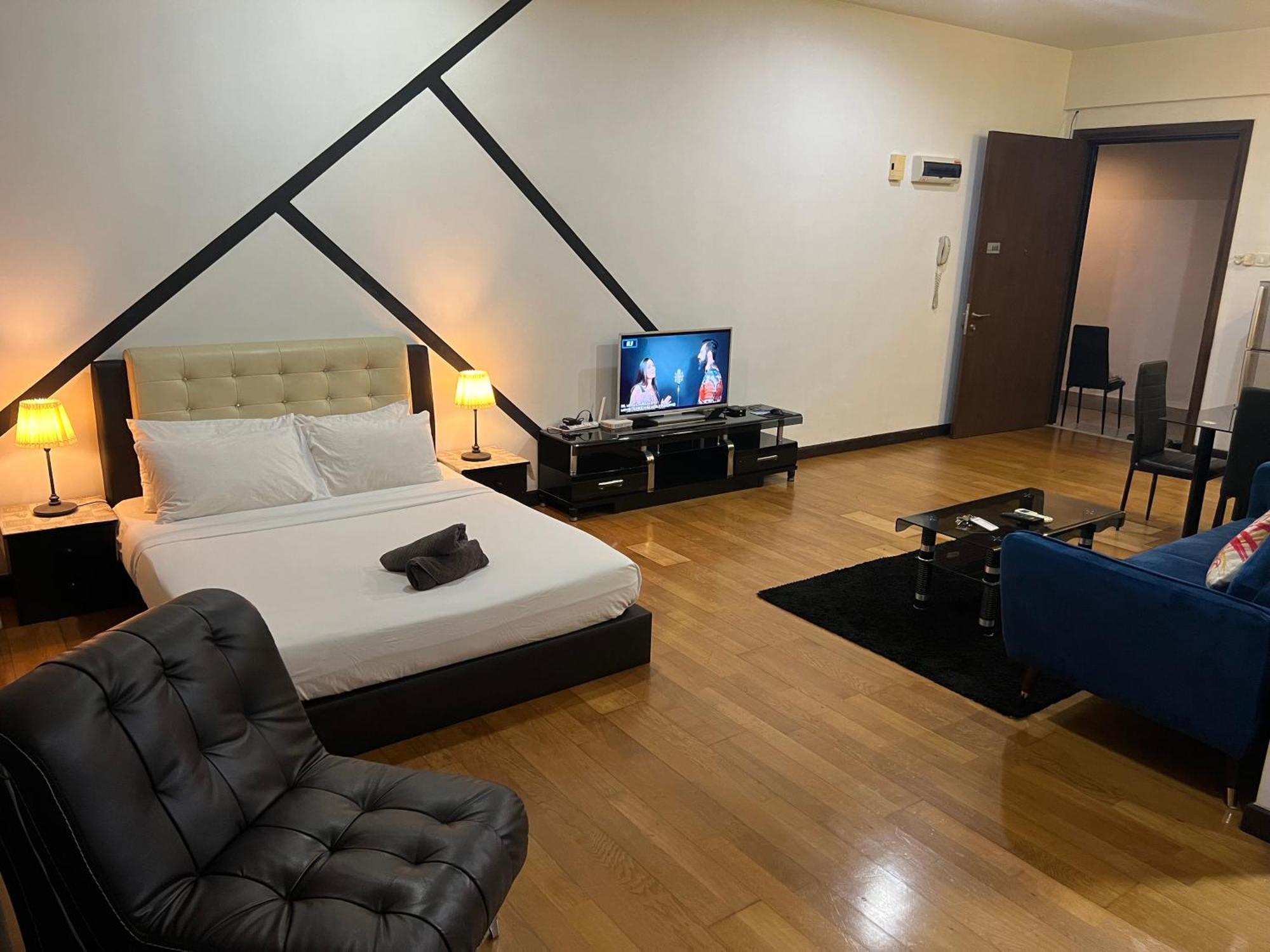 Regalia Suites 424 Kuala Lumpur Exterior photo